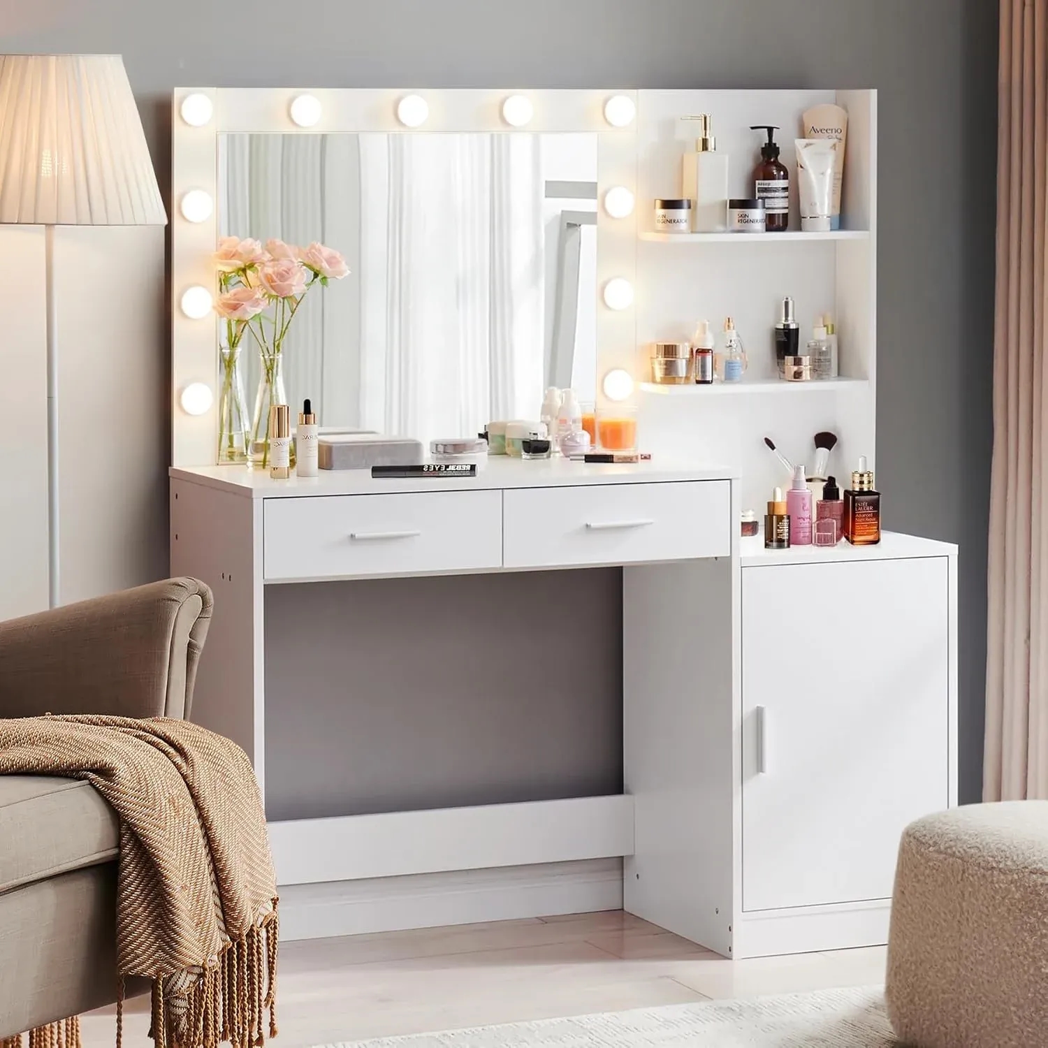 Hollywood Style Vanity furniture design in the dressing table collection